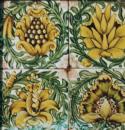 Tiles: "New Pineapple" design in yellow. 4 double repeats