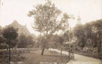 St Mary's Church, Rotherhithe: Churchyard.