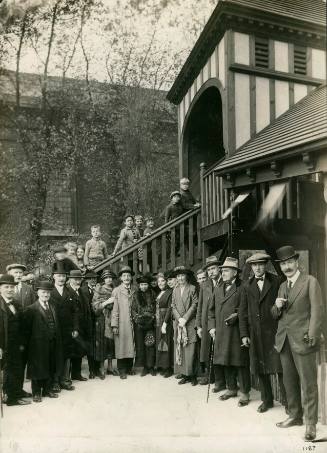 St. James' Churchyard, 1922