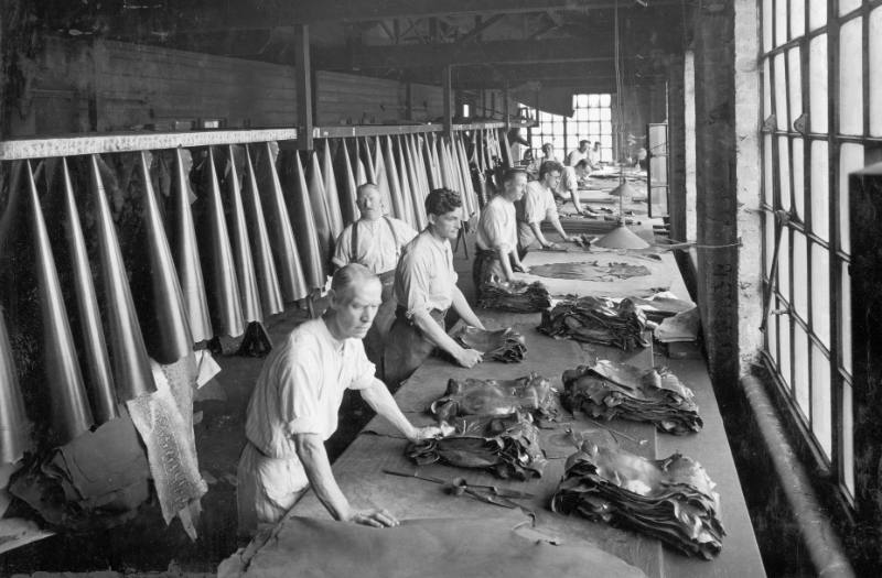 Neckinger Leather Mills, 1931