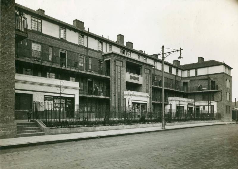 Silver Street, 1934