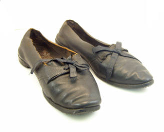 Shoe