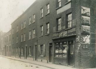 Rotherhithe Street, c.1935