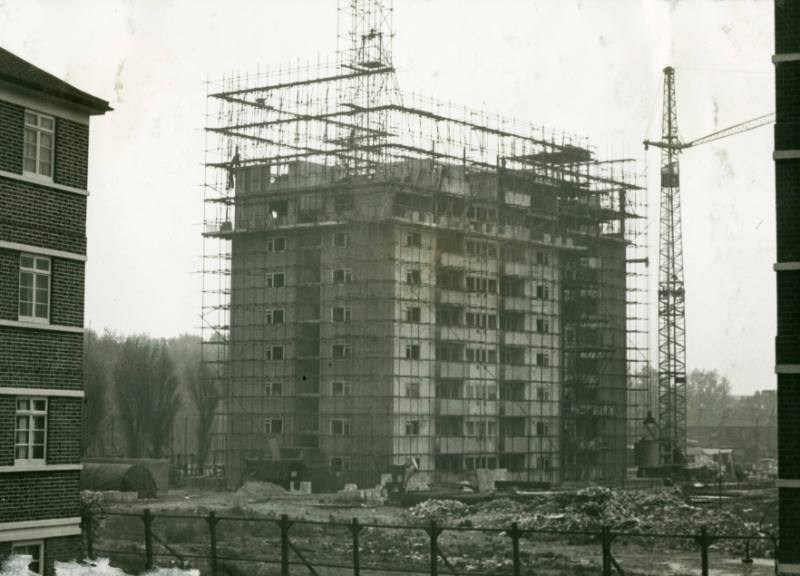 Slipper's Place, 1959