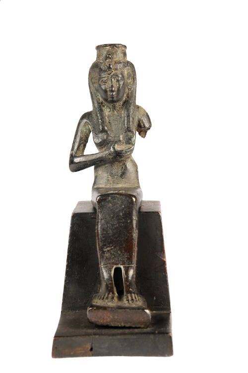 Figurine