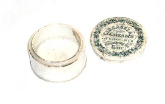 Cosmetic-Pot